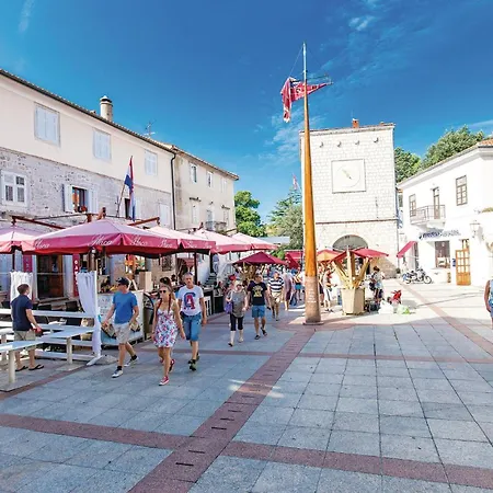 Beautiful In * Pinezići