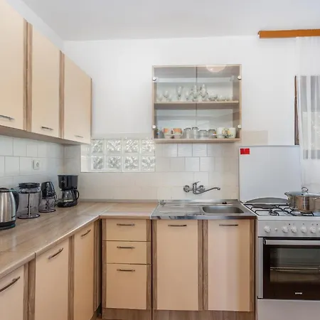 Apartment Gorgeous In With Kitchen
